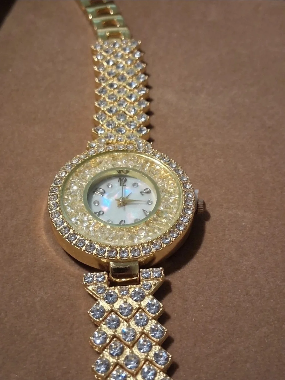 Gold Crystal Women's Bracelet Watch - Elegant Fashion Accessory